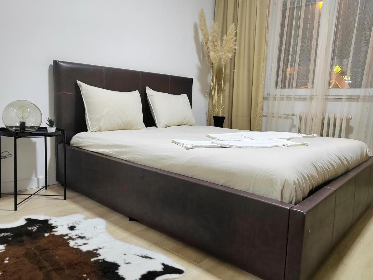 City Sqare Apartment Verde Szkopje Kültér fotó